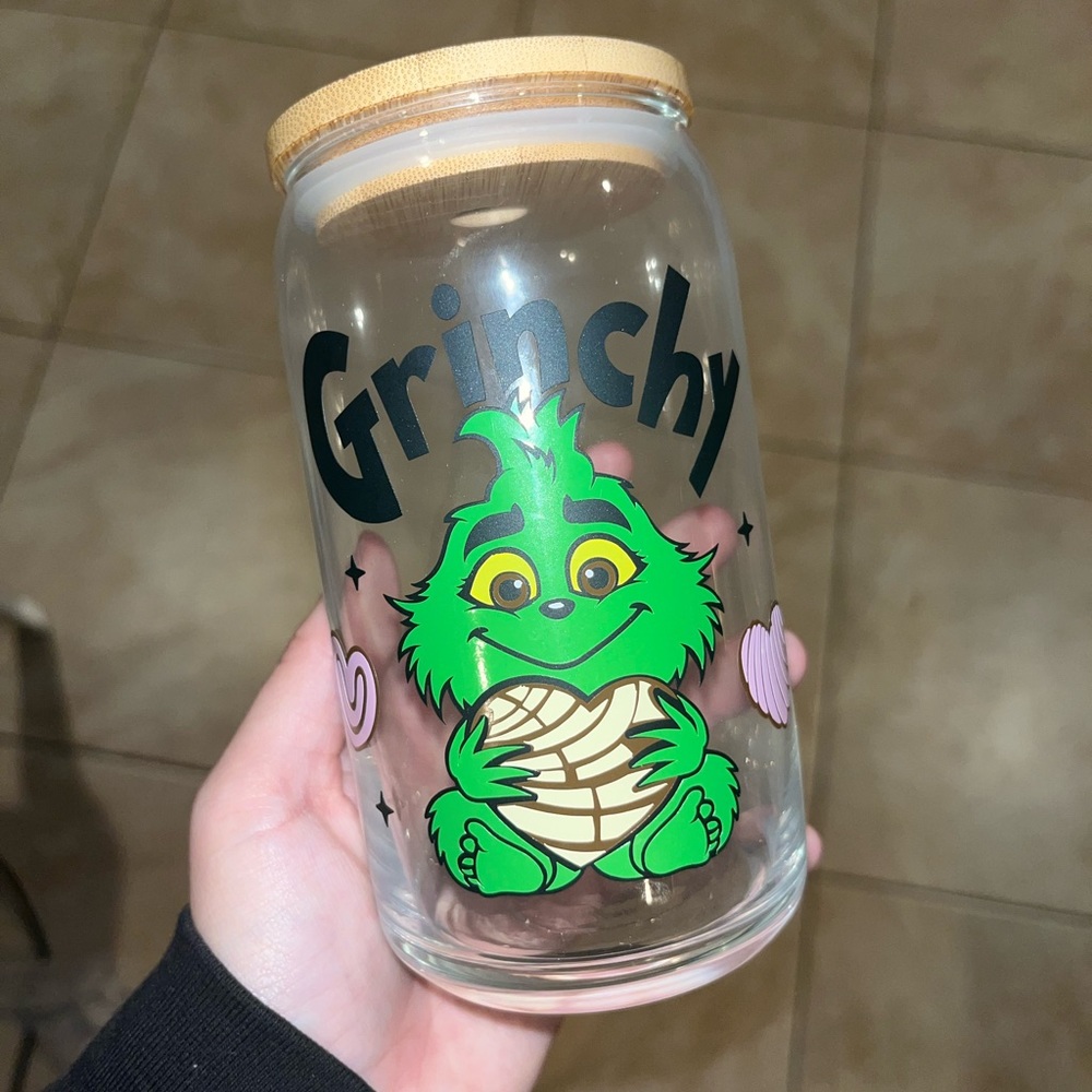 Custom Baby Grinch cup 🎄
